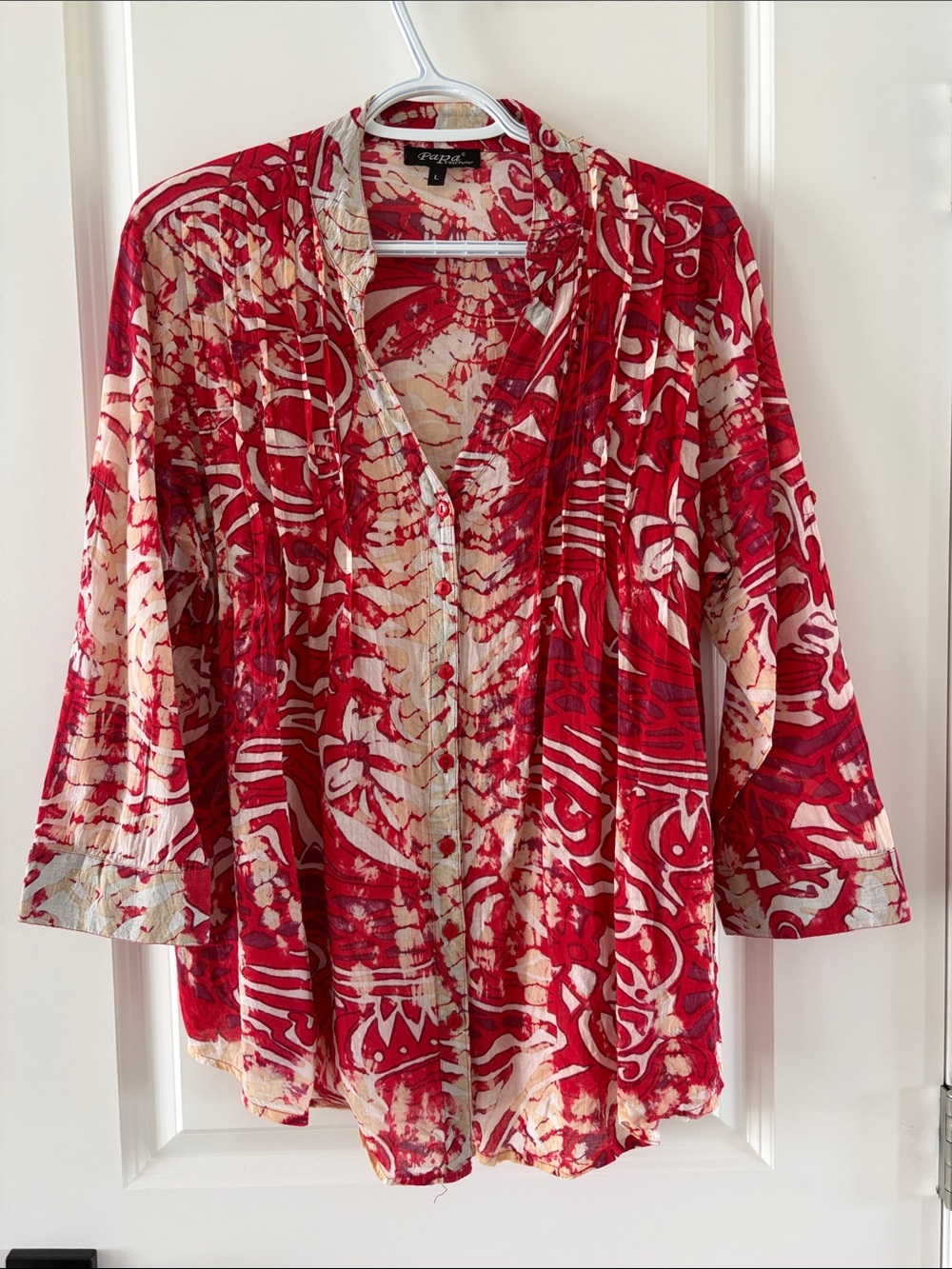 Papillon Blanc Red & Cream Abstract V-Neck Tunic C29